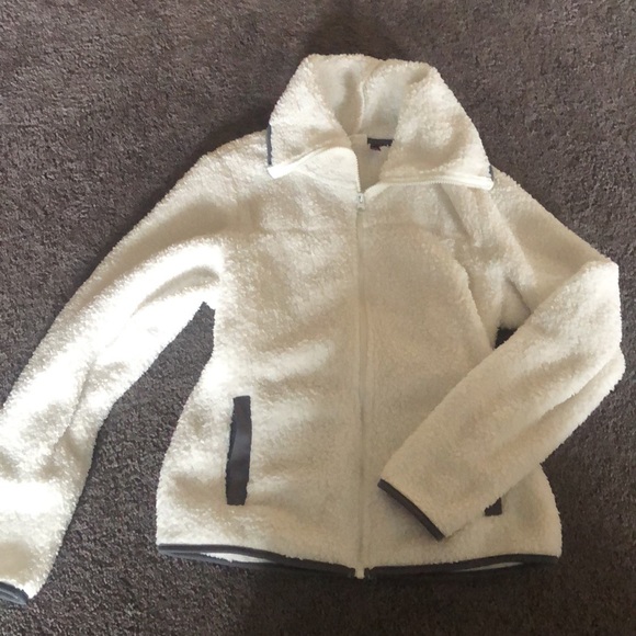 White fluffy jacket - Picture 2 of 2